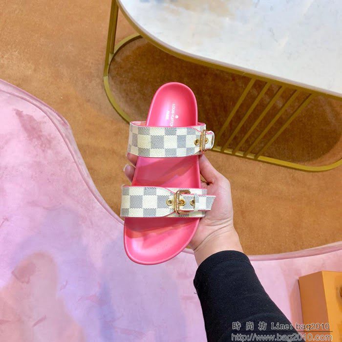 LV路易威登 官網同步 2019早春限量版 平底露趾涼拖 頭層牛皮 電繡背帶 女款涼鞋  ljl1002